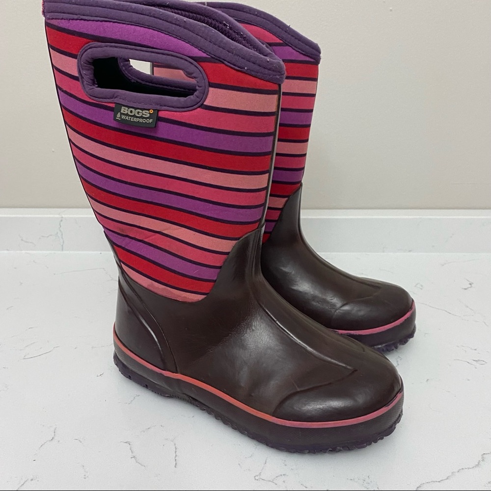 Bogs classic stripes size 3